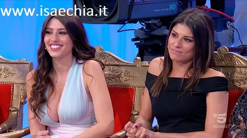 ‘Uomini e Donne’, Giulia Cavaglià risponde alle domande dei fan e a proposito dell’opinione che aveva su Angela Nasti e Natalia Paragoni rivela che… preview