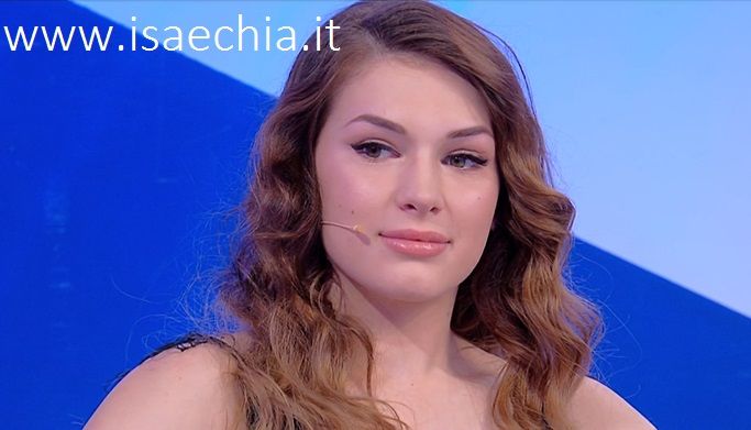 ‘Uomini e Donne’, Klaudia Poznaska parla di Andrea Zelletta, di ‘Temptation island’ e sulla possibilità di salire sul trono afferma: “Sarebbe una bella esperienza da provare quindi perché no?” preview