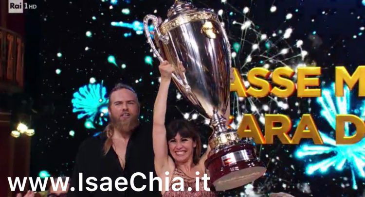 ‘Ballando con le Stelle 14’, trionfano Lasse Matberg e Sara Di Vaira! E volano stracci tra Nunzia De Girolamo, Selvaggia Lucarelli e Fabio Canino che sbotta: “Ti querelo!” preview