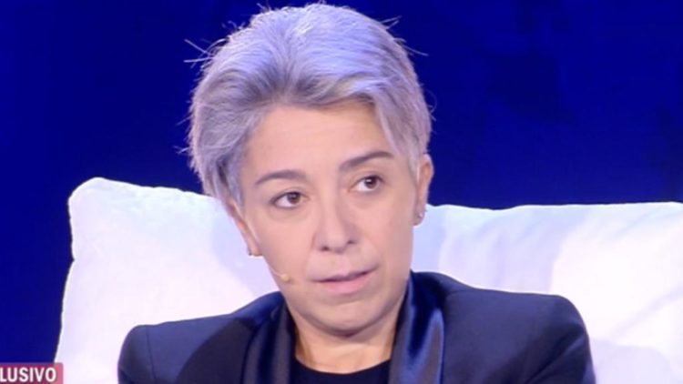 ‘Live – Non è la D’Urso’, Barbara D’Urso intervista Pamela Perricciolo: ecco cosa ha dichiarato l’ex agente di Pamela Prati! preview