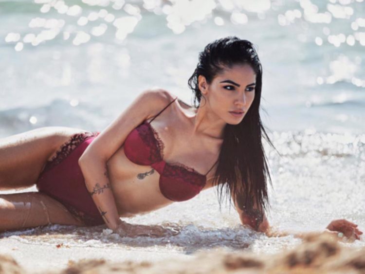 ‘Uomini e Donne’, Giulia De Lellis a ruota libera: dal racconto di come è nata la sua storia con Andrea Iannone fino alla replica alla frecciatina di Cecilia Rodriguez! (Video) preview