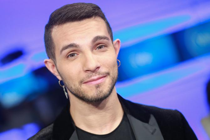 Marco Carta assolto dalla Corte d’appello per il furto di magliette alla ‘Rinascente’: la motivazione article-post