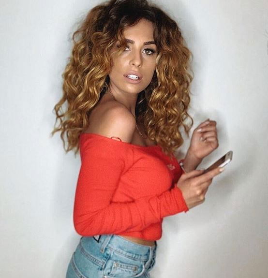 ‘Uomini e Donne’, Sara Affi Fella pubblica un’immagine del suo nuovo tatuaggio ma poi la cancella, ecco perché! preview