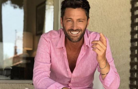 Filippo Bisciglia parla di cosa dobbiamo aspettarci dall’ultima puntata di ‘Temptation Island 6’, confida qual è il suo sogno da conduttore, rivela un suo grande rimpianto lavorativo e sulla possibilità di diventare papà… article-post