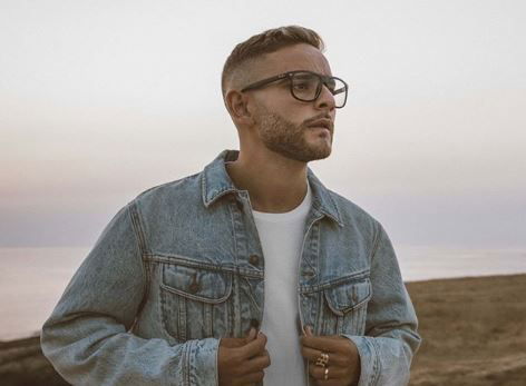 Rocco Hunt, l’annuncio choc: “Ho troppe pressioni, mi stanno privando della mia libertà: mollo tutto!” article-post