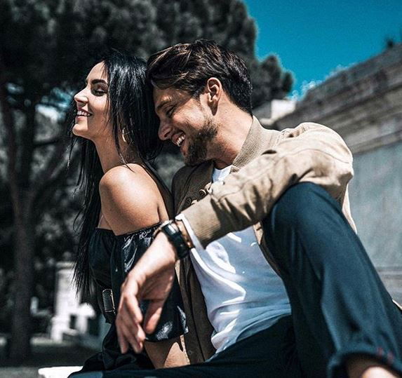 ‘Uomini e Donne’, nuovo singolo per Teresa Langella che festeggia a Formentera con il suo Andrea Dal Corso! (video) preview