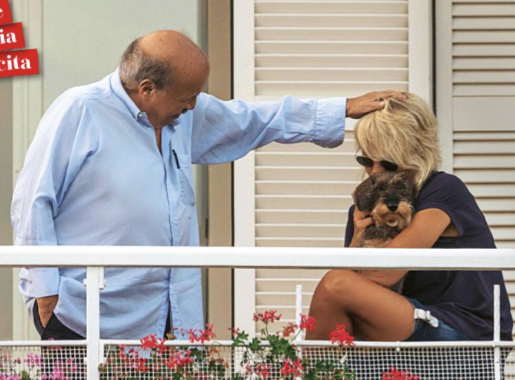 Maurizio Costanzo racconta la sua vita con Maria De Filippi: “Sembra retorica, ma la frase ‘non potrei vivere senza di lei’ oggi ha un senso! E la passione…” article-post