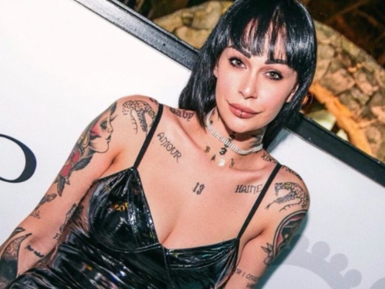 ‘Uomini e Donne’, Valentina Dallari annuncia l’uscita del suo primo libro: le sue parole! (Video) preview