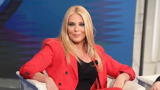 ‘Grande Fratello’, cerimonia blindatissima per il matrimonio della conduttrice Eleonora Daniele: le foto preview