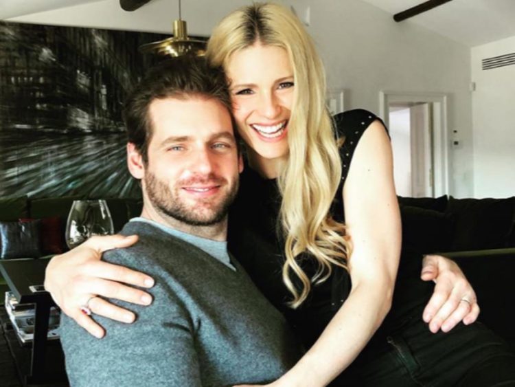 Michelle Hunziker svela come Maria De Filippi le ha chiesto di condurre ‘Amici Celebrities’ e racconta un aneddoto relativo alla sua pazza gelosia verso Tomaso Trussardi! preview