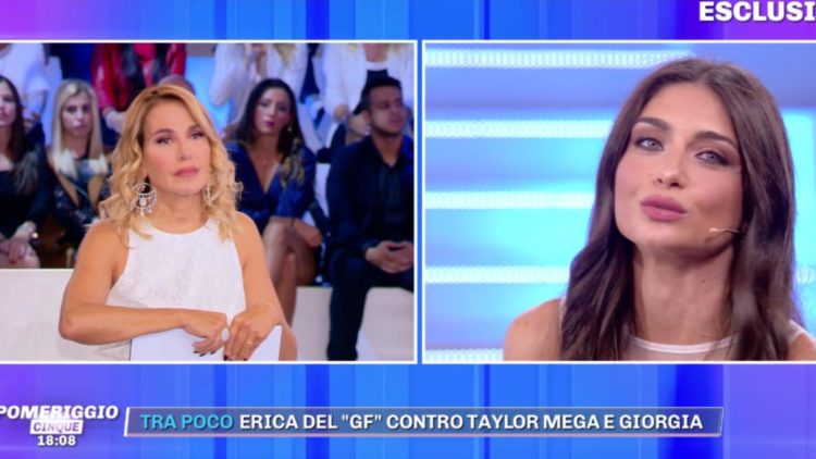 ‘Pomeriggio 5’, Ambra Lombardo dopo la crisi torna a parlare della sua intimità con Kikò Nalli: “Quando lo facciamo, lo facciamo bene!” (Video) preview