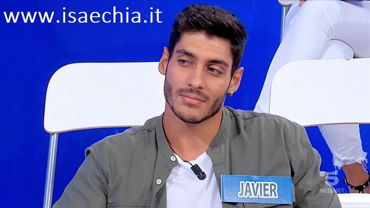 ‘Uomini e Donne’, Javier Martinez parla della segnalazione che lo ha coinvolto, afferma di non essere fidanzato e rivela un retroscena sulla sua conoscenza con Sara Tozzi ma poi… article-post