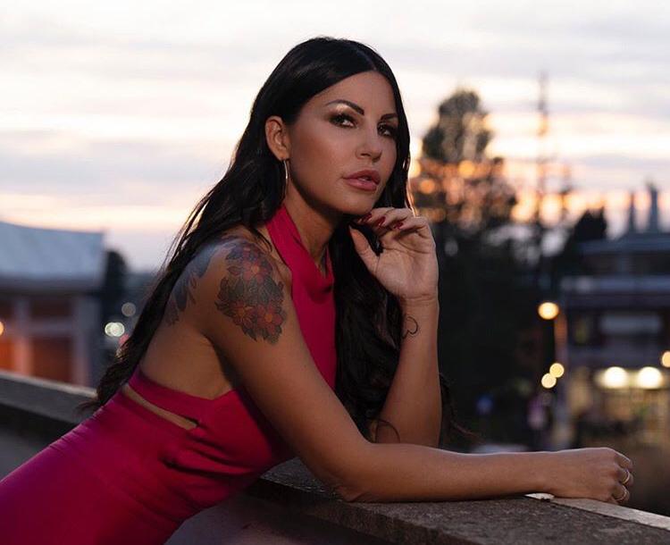 Eliana Michelazzo, è già finita con il nuovo fidanzato? Lui sui social appare vicino ad una nota modella e Dagospia allude ad una ‘sceneggiata’ preview