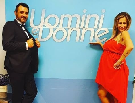 ‘Uomini e Donne’, Sossio Aruta e Ursula Bennardo di nuovo genitori: è nata la piccola Bianca!