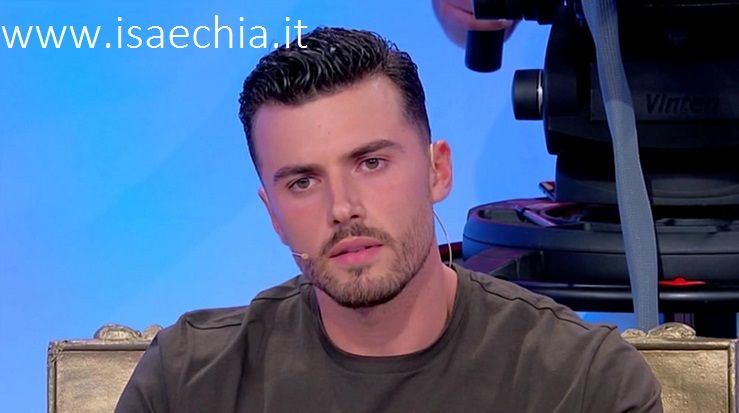 ‘Uomini e Donne’, Alessandro Zarino torna sui social: le prime parole dopo il no da Veronica Burchielli preview