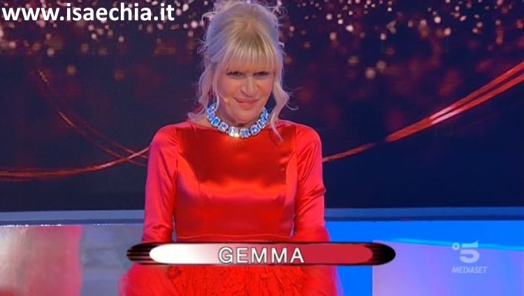 ‘Uomini e Donne’, Gemma Galgani a tutto tondo contro Tina Cipollari, Barbara De Santi e Anna Tedesco! article-post