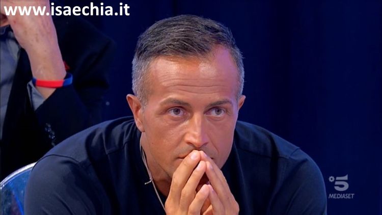 ‘Trono over’, Riccardo Guarnieri svela i retroscena della lettera scritta a Ida Platano, parla dei suoi sentimenti per lei e del fastidio provato per il bacio con Armando Incarnato! article-post