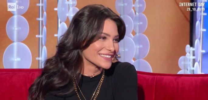 ‘Vieni da me’, Ludovica Valli si commuove e rivela come ha affrontato uno dei periodi più difficili della sua vita! (Video) article-post