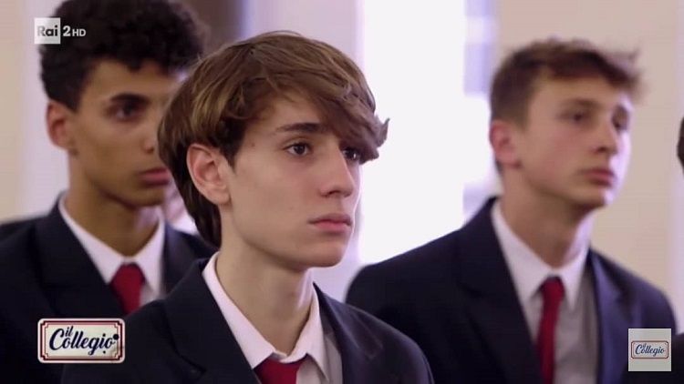 ‘Il Collegio 4’, Mario Tricca si racconta: “Altro che influencer, da grande voglio fare l’attore!”. E a proposito delle liti con Martina Brondin… article-post