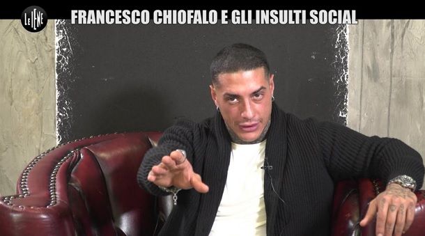 ‘Le Iene’, Francesco Chiofalo faccia a faccia con chi aveva insultato sui social: la sua reazione (Video) preview