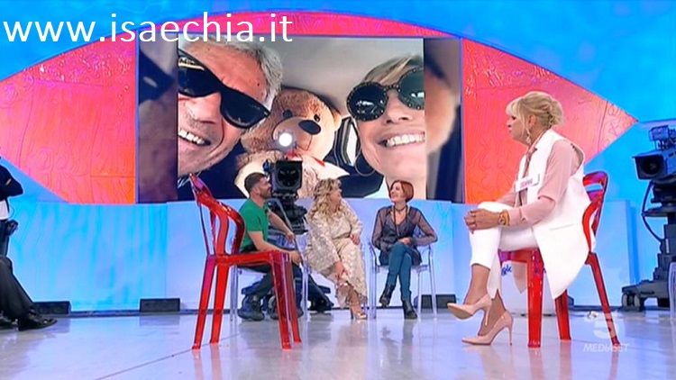 ‘Uomini e Donne’: l’opinione di Chia sulla puntata del Trono over del 4/11/19 article-post