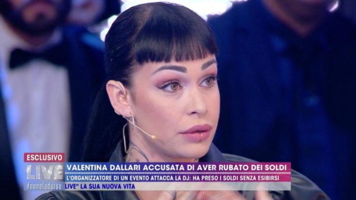 ‘Live – Non è la D’Urso’, dopo essere stata accusata di furto da un organizzatore di eventi Valentina Dallari racconta tutta la sua verità (Video) article-post