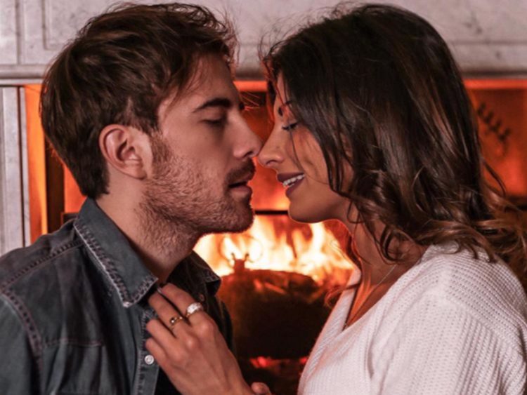 ‘Uomini e Donne’, Giulia Cavaglià si dichiara a Francesco Sole: “Ti amo, Gabri!”. La romantica dedica dell’ex tronista preview