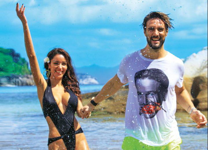 ‘Temptation Island Vip’, Alex Belli: “Il matrimonio con Delia Duran non è una priorità, ma un figlio sì: ci stiamo lavorando”. E svela la vera causa della rottura con la sua ex moglie preview