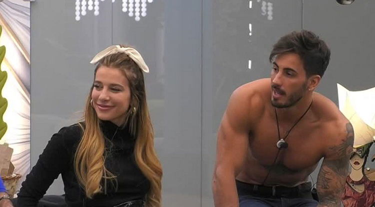 ‘Gf Vip 4’, Ivan Gonzalez “cotto” di Clizia Incorvaia. Lei però rivela che… (Video) preview