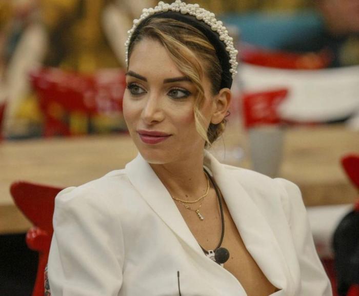 ‘Gf Vip 4’, ecco come era Elisa De Panicis prima della chirurgia estetica! (Foto) article-post