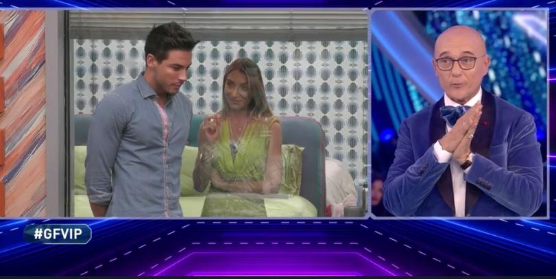 ‘Gf Vip 4’, Elisa De Panicis si confronta con Andrea Denver e… Alfonso Signorini svela in diretta chi è il famoso calciatore con il quale l’ex gieffina avrebbe una relazione! preview