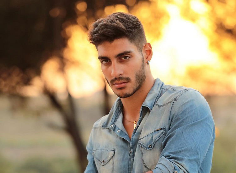 ‘Temptation Island 6’, l’ex tentatore Javier Martinez è tornato ufficialmente con la sua ex (che aveva fatto molto discutere a ‘Uomini e Donne’!) (Video) preview