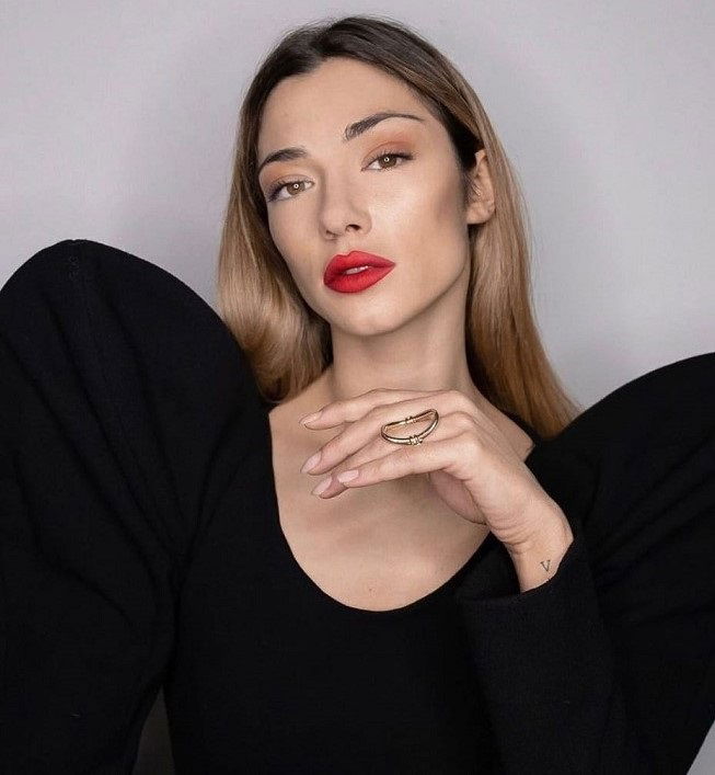 ‘Uomini e Donne’, dopo l’intervista di Luca Onestini a ‘Rivelo’ arriva la piccata stilettata di Soleil Sorge! preview