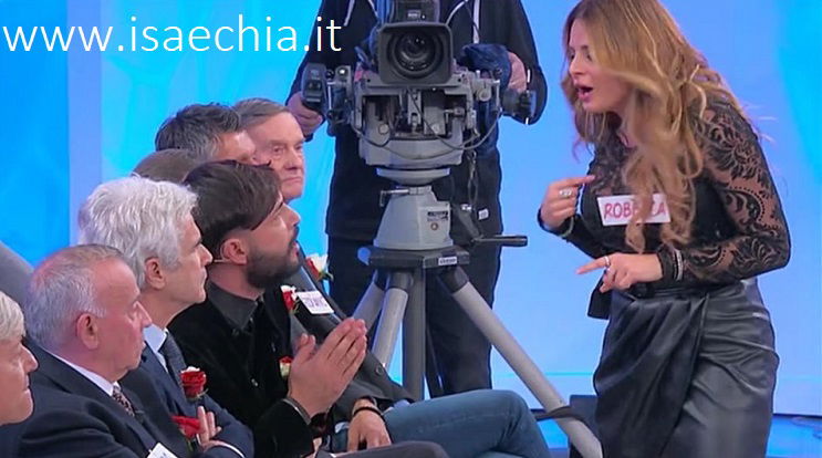 ‘Uomini e Donne’: l’opinione di Isa sulla puntata del Trono over del 14/01/20 article-post