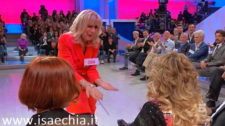 ‘Uomini e Donne’: l’opinione di Chia sulla puntata del Trono over del 24/01/20 article-post