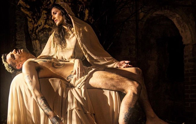 ‘Amici di Maria De Filippi’, Elena D’Amario protagonista dell’ultimo video di Achille Lauro preview