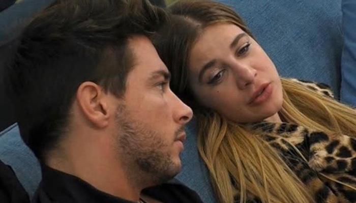 ‘Gf Vip 4’, dopo il bacio con Paolo Ciavarro arrivano i primi sensi di colpa per Clizia Incorvaia! article-post