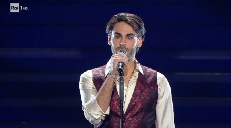 Amici, Alberto Urso entra a far parte di un celebre gruppo: “Porteremo la nostra musica in tutto il mondo!” preview