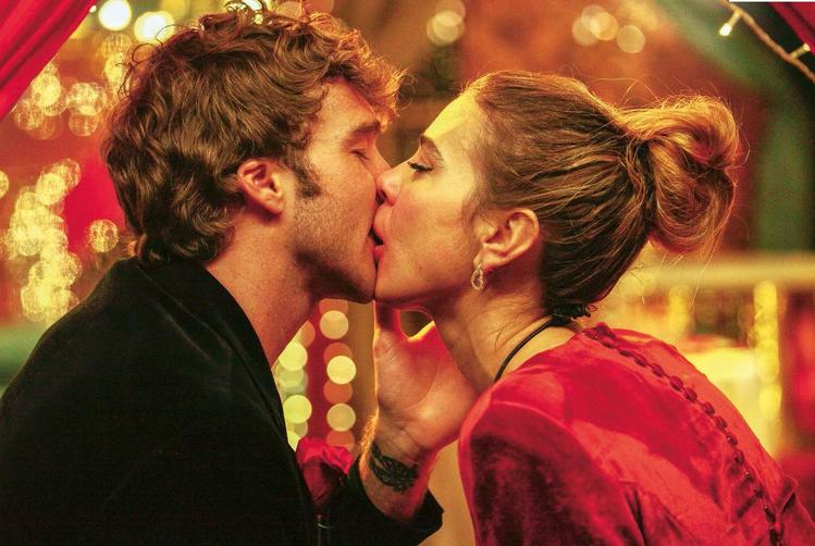 ‘Gf Vip 4’, Clizia Incorvaia parla del suo nuovo amore e lancia una stoccata all’ex marito Francesco Sarcina: “Paolo Ciavarro ha capito tanto di me, più di gente che è stata con me sei anni!” article-post