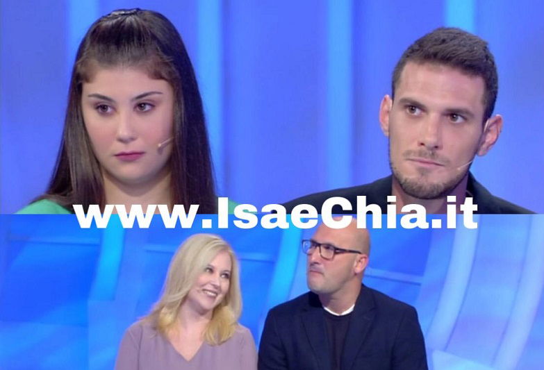 ‘C’è Posta per Te’, Dafne cacciata da casa dai genitori a causa della storia con Gabriele: “Se ci voleva bene rimaneva a casa con noi, con le nostre regole!” (Video)