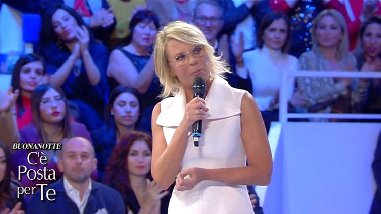 ‘C’è Posta Per Te’, Maria De Filippi sfonda il muro dei 7milioni di spettatori e chiude col botto un’edizione da record! article-post