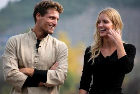 ‘Pechino Express 8’, Gennaro Lillio svela quando è nato il flirt con la sua compagna Ema Kovac, e perché stanno trascorrendo la quarantena insieme (Video) preview