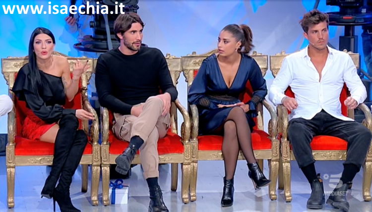 ‘Uomini e Donne’: l’opinione di Chia sulla puntata del Trono classico del 9/03/20 preview