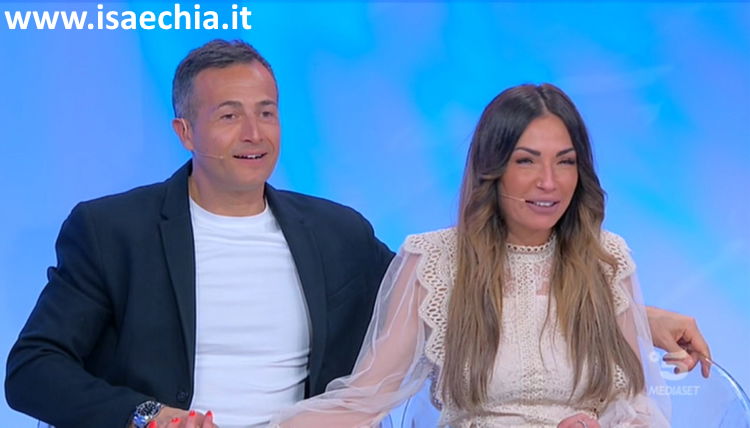 ‘Trono over’, Ida Platano e Riccardo Guarnieri trascorrono insieme la quarantena: “Avere lui al mio fianco è una fortuna, e con mio figlio Samuele…” preview