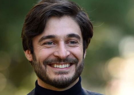 Lino Guanciale racconta come sta trascorrendo la quarantena e rivela quale mestiere avrebbe voluto fare se non fosse diventato un attore. E a proposito de ‘L’Allieva 3’… article-post