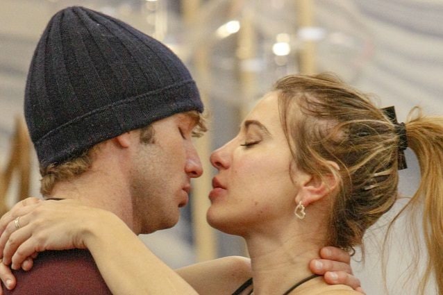 ‘Gf Vip 4’, Clizia Incorvaia e Paolo Ciavarro nella prima intervista di coppia a ‘Chi’ svelano il loro segreto per “placare il desiderio” article-post