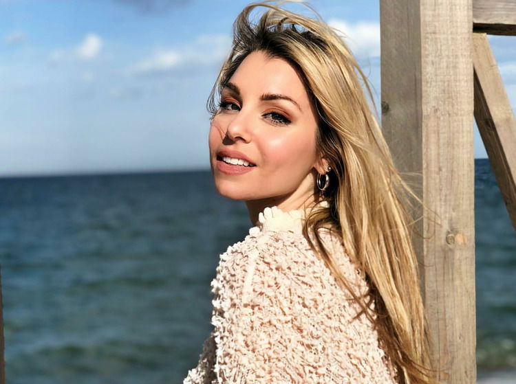 ‘Amici 7’, l’ex ballerina Susy Fuccillo ha dato alla luce la sua seconda figlia: ecco come si chiama! preview