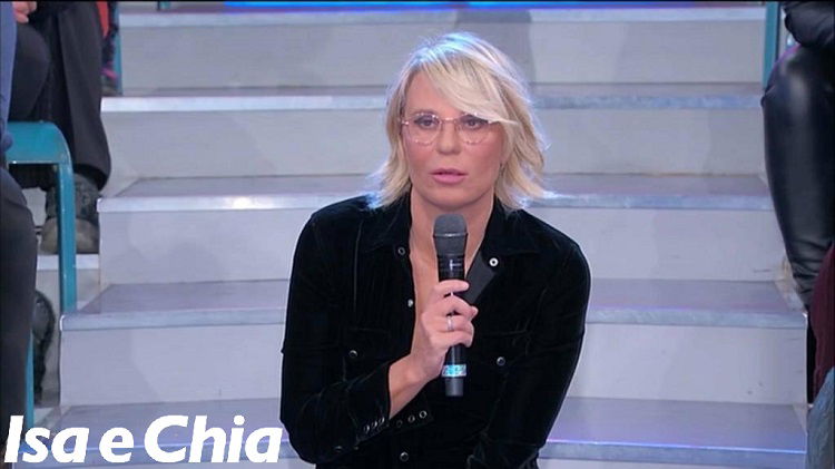 ‘Uomini e Donne’, dal 4 maggio si torna alla versione classica: ecco cosa cambierà preview