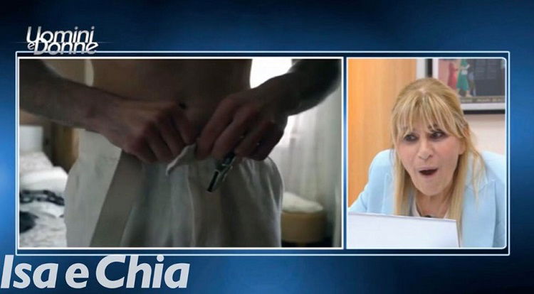 ‘Uomini e Donne’: l’opinione di Isa sulla puntata del 30/04/20 preview