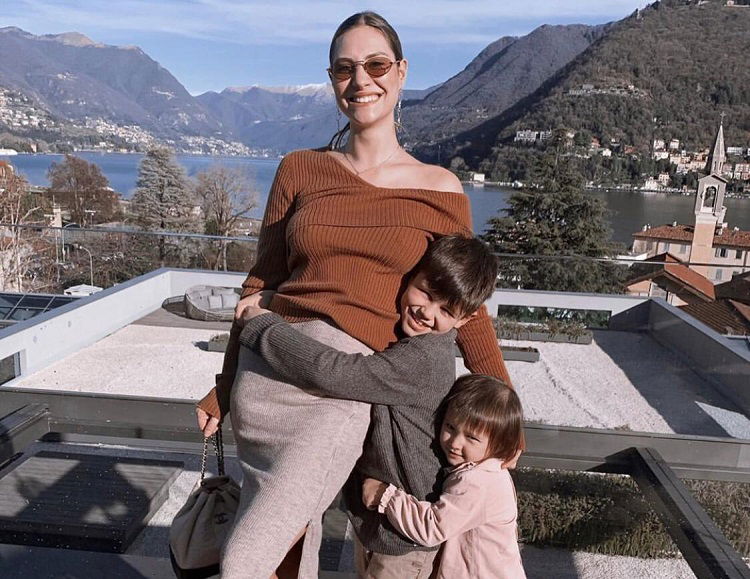 ‘Uomini e Donne’, Beatrice Valli criticata per avere già tre figli a soli 25 anni: la piccata risposta dell’influencer (Video) preview